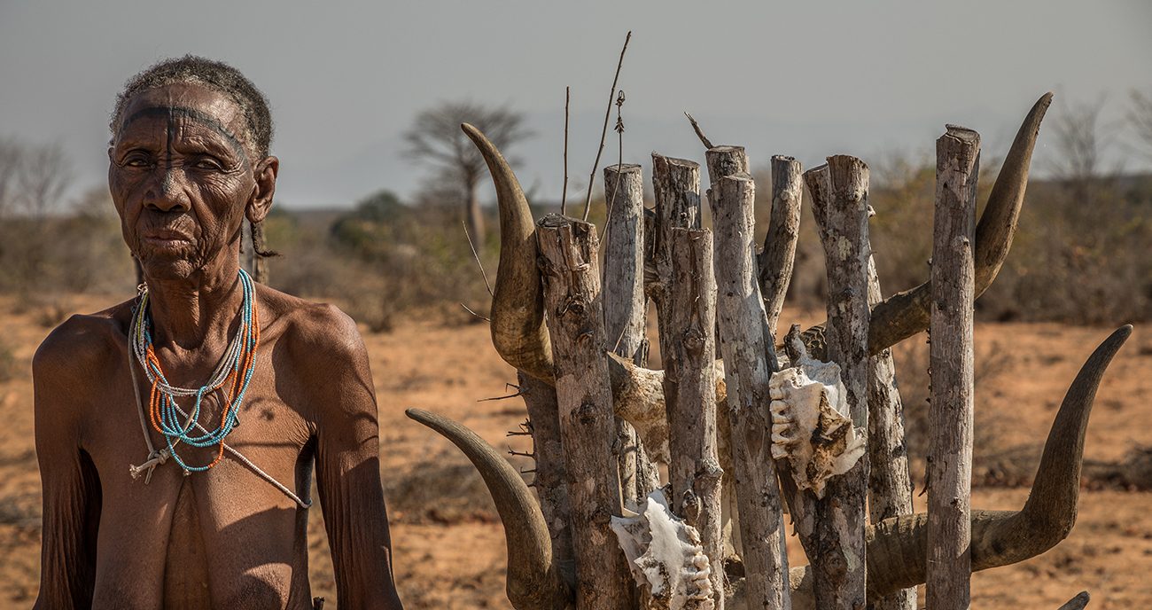 travel to Angola to meet Cubal tribe I viajar a Angola para conocer a la tribu cubal