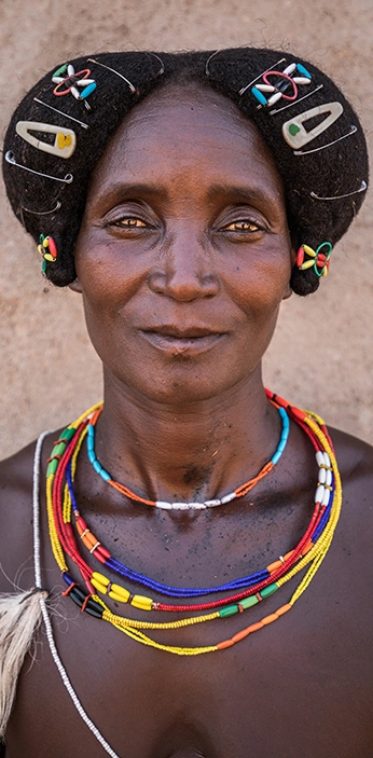 travel to Angola to meet Dimba tribe I viajar a Angola para conocer la tribu dimba