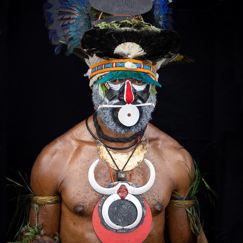 meeting Jeka tribe during trip to Papua New Guinea I encuentro con tribu jeka durante viaje a Papúa Nueva Guinea