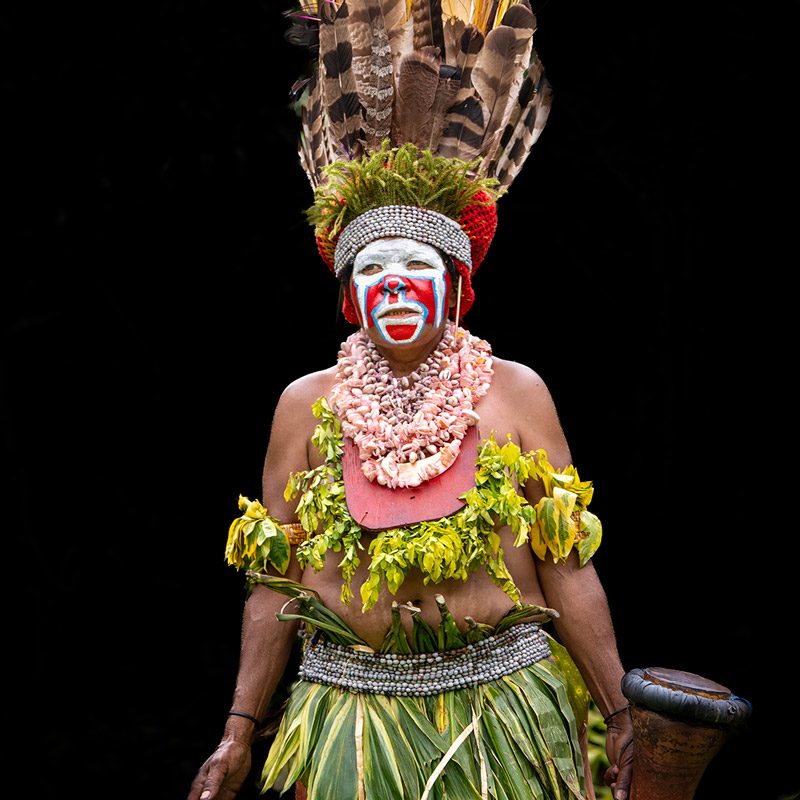 meeting Melpa tribe during trip to Papua New Guinea I encuentro con tribu melpa durante viaje a Papúa Nueva Guinea